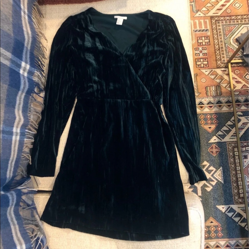 H&M Green Velvet Dress Size 8